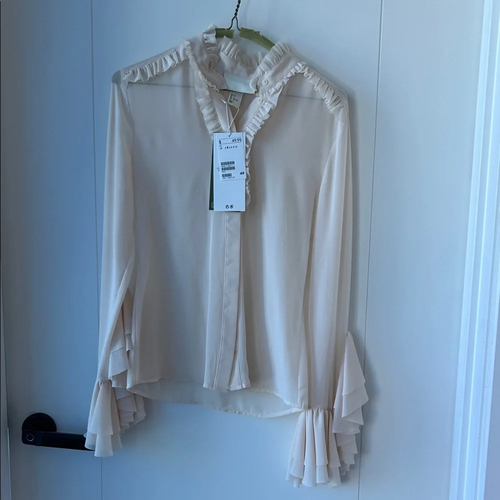 H&M Cream Ruffle Detail Blouse - Picture 4 of 11
